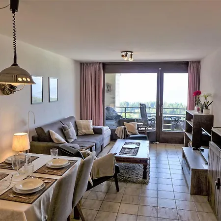 Jeanne D'arc Apt- H2-49 By Interhome