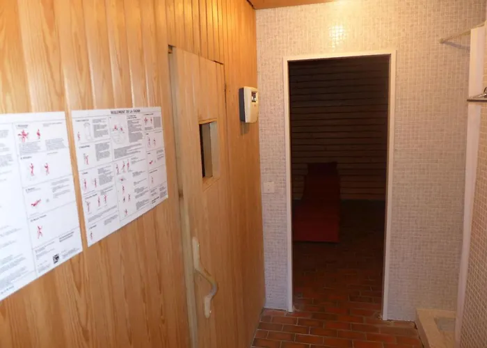 Appartement Jeanne D'arc Apt- H2-49 By Interhome