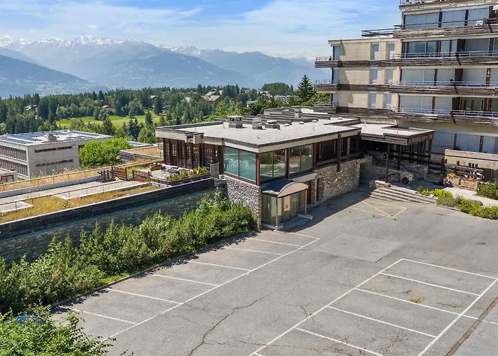 Jeanne D'arc Apt- H2-49 By Interhome Appartement *